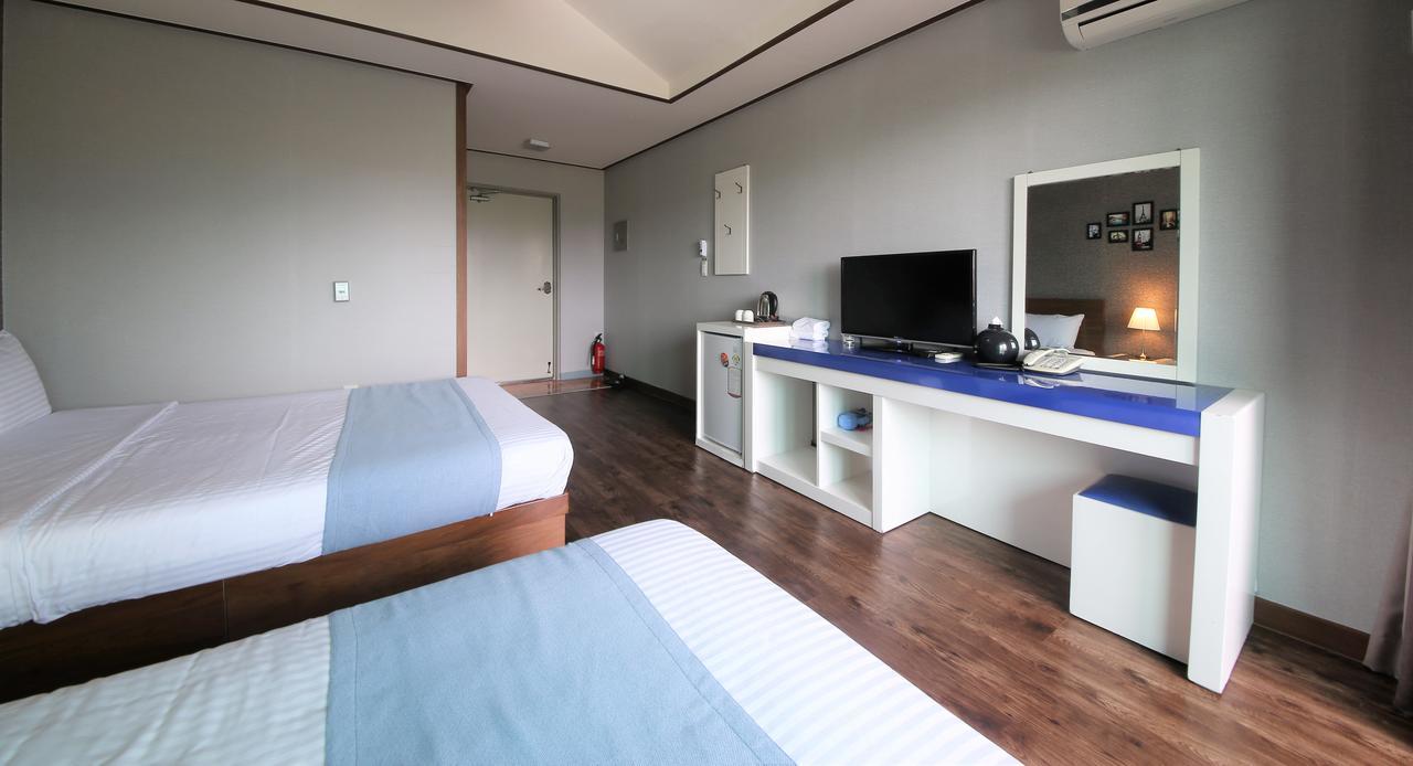 Woorim Hotel Jeju Exterior photo