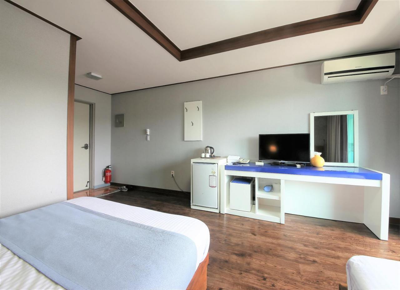 Woorim Hotel Jeju Exterior photo