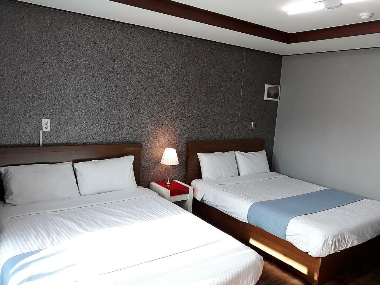 Woorim Hotel Jeju Exterior photo