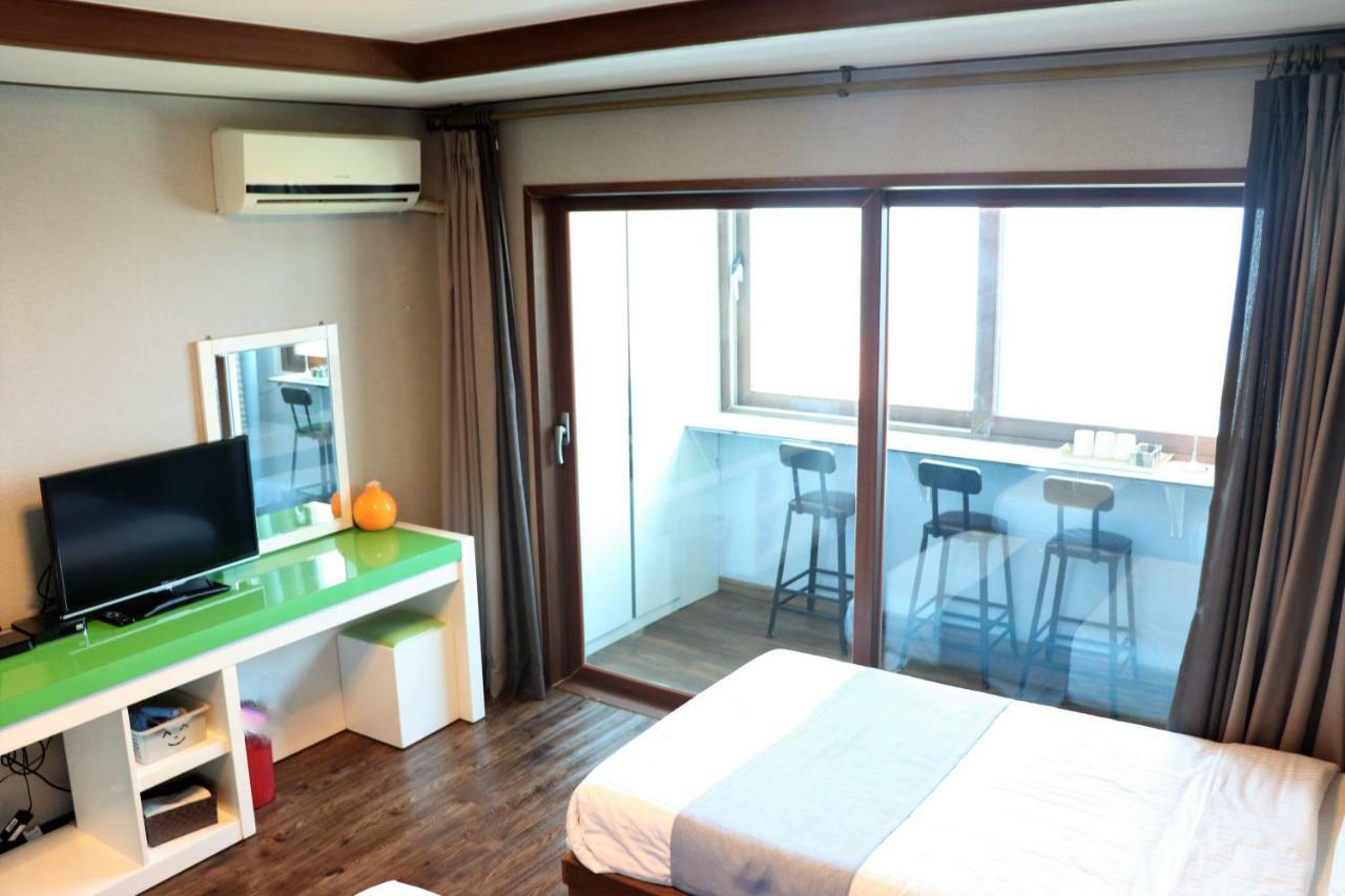 Woorim Hotel Jeju Exterior photo